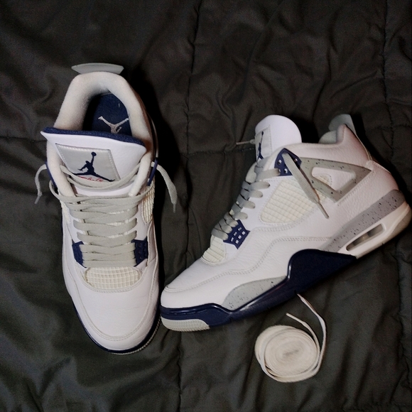 Jordan Other - Jordan 4 midnight Navy size 10.5